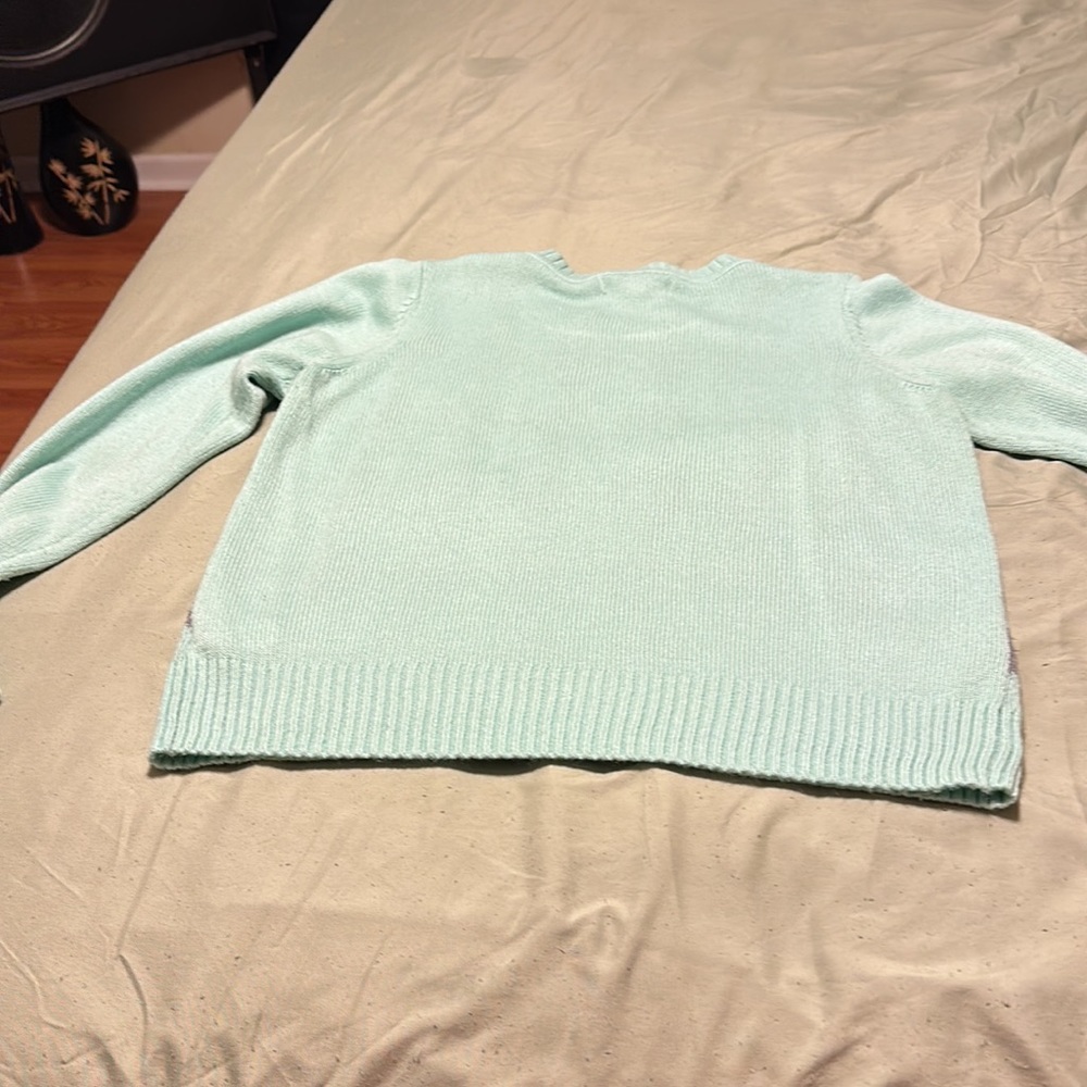 Sweater - Picture 4 of 4
